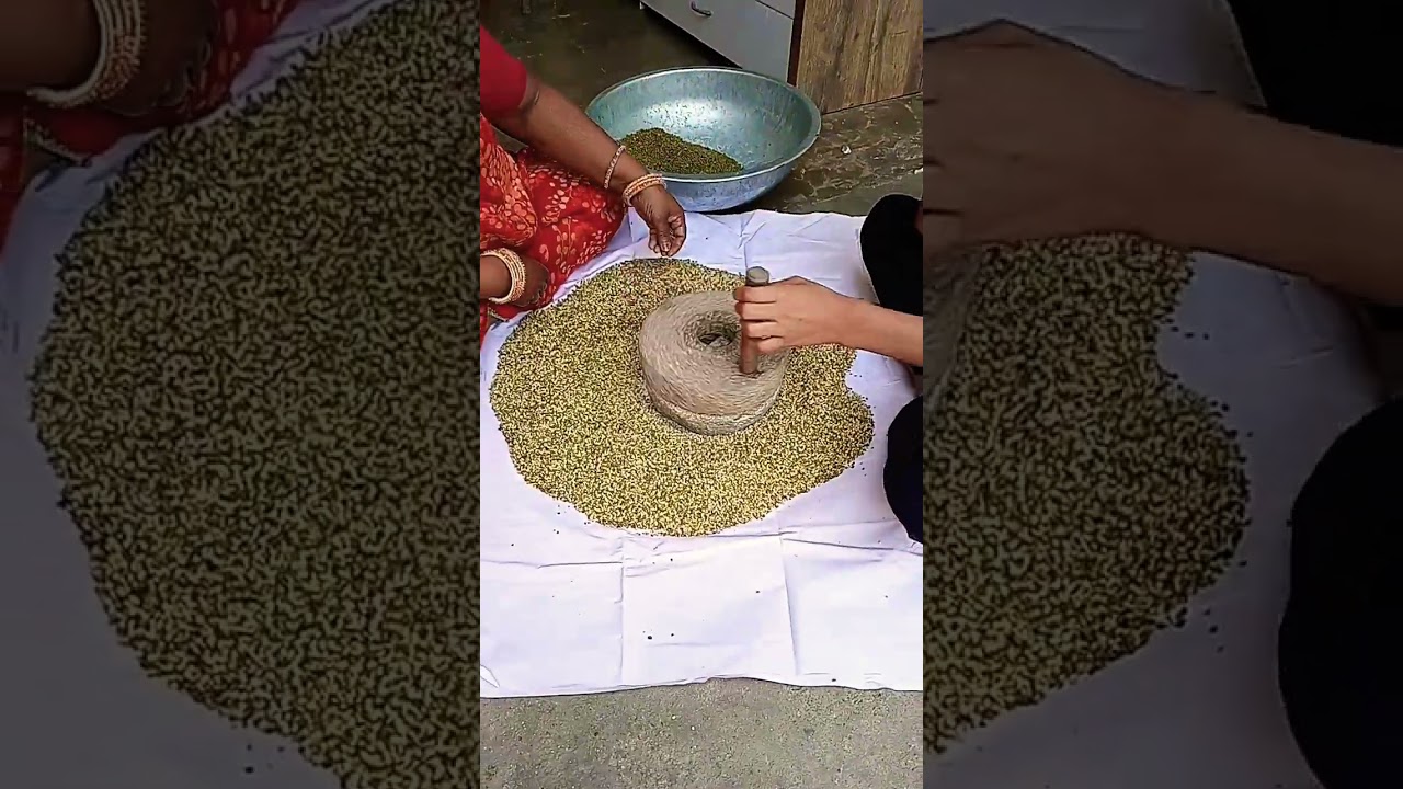 pathar ki chakki se is tarah dal banaen. #subscribe #short traditional method