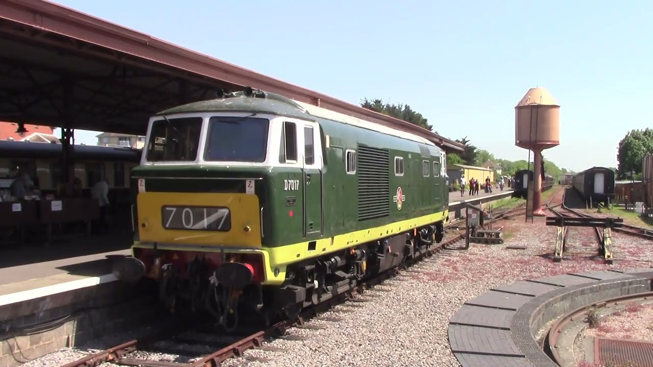 Hymek D7017 on the West Somerset 20/05/2023