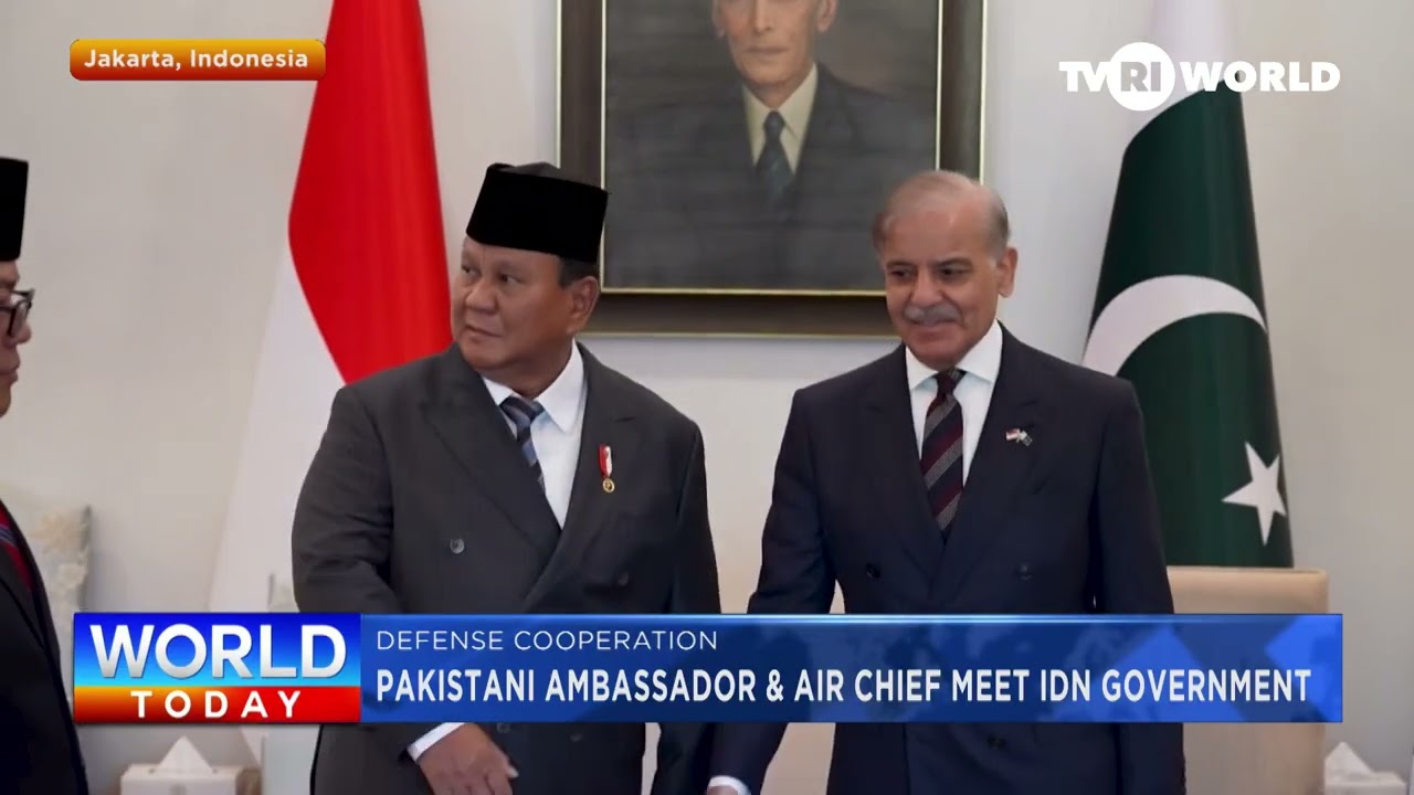 PAKISTANI AMBASSADOR & AIR CHIEF MEET IDN GOVERNMENT