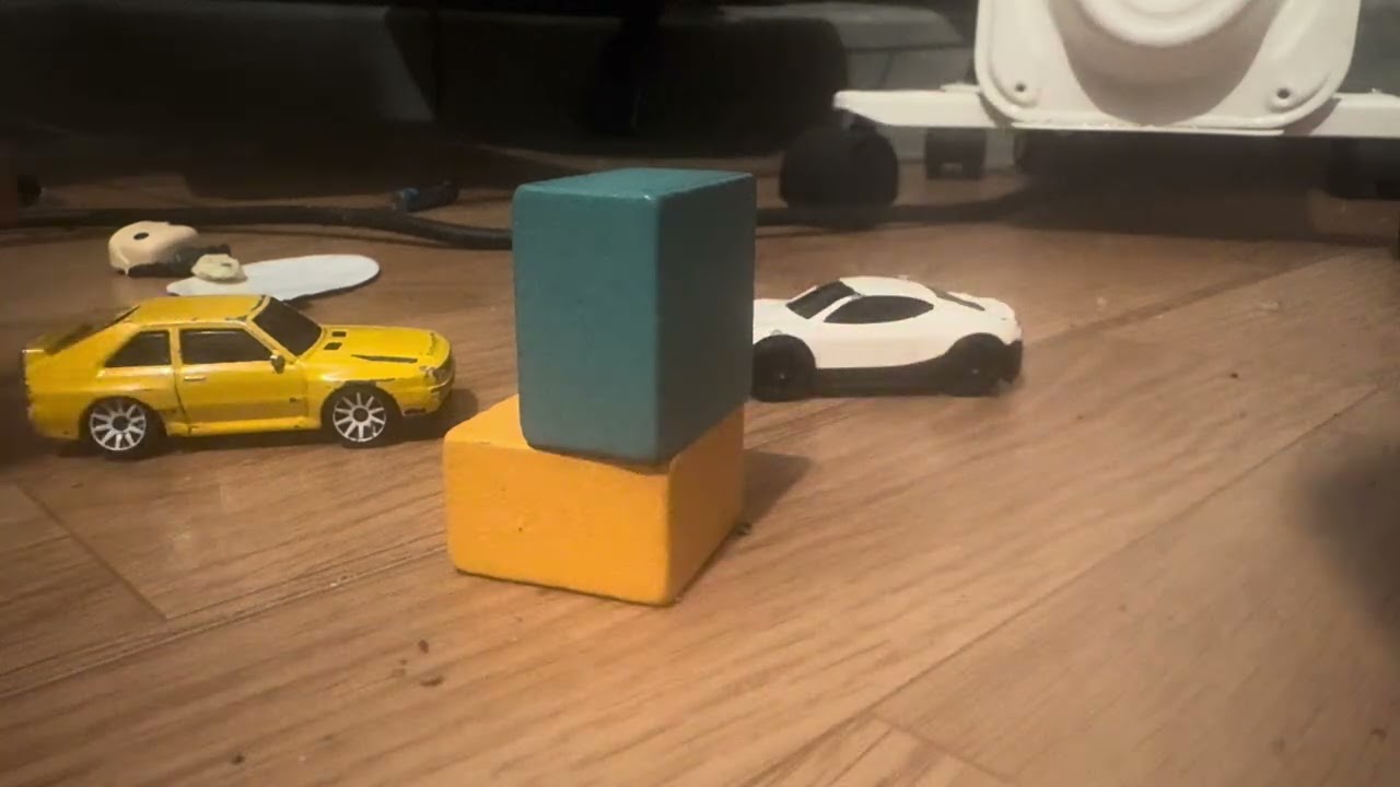 White Car kidnaps Yellow Car/Grounded (REUPLOADED)