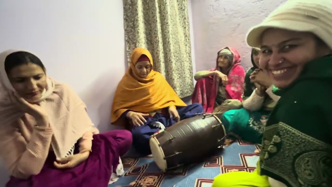 आज तो ताई ने बहुत पुराना गीत सुना दिया 🥳😍#dailyvlogs#blog #viralvlogs #youtubevlog #ytstudioes 