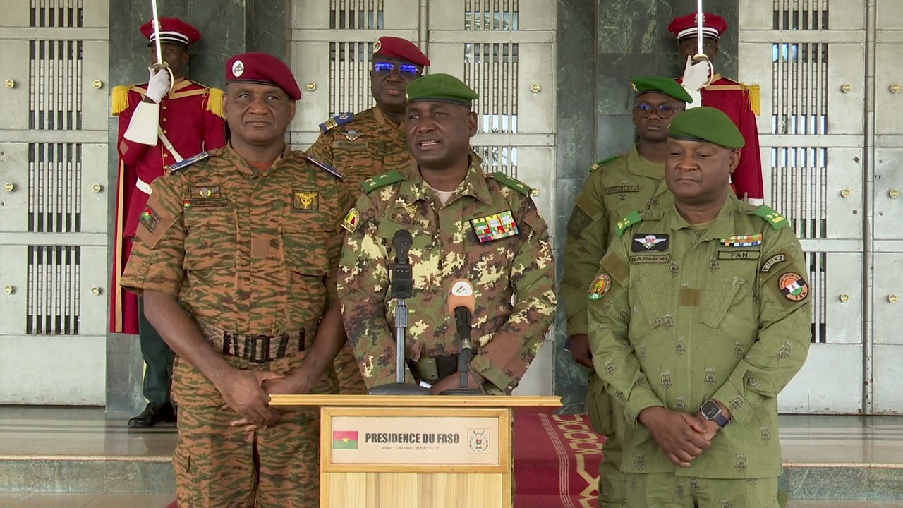Point de l'audience avec le Général de division Oumar DIARRA, Chef d’Etat major général des FAMA