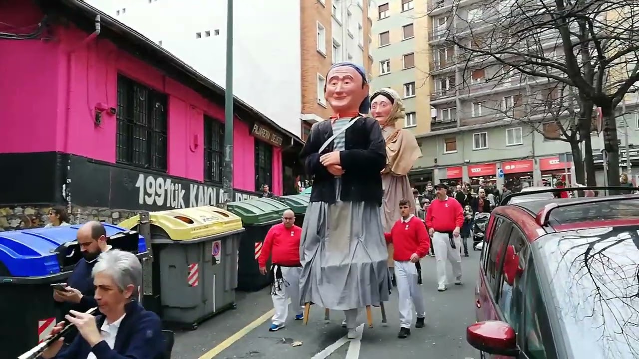 gigantes de Onalan en Deusto