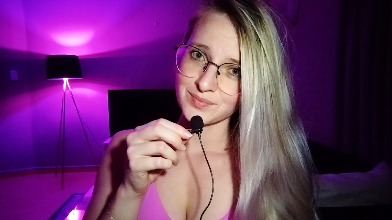 ASMR mini mic mouth sounds 😴 (spit painting) #asmrmouthsounds