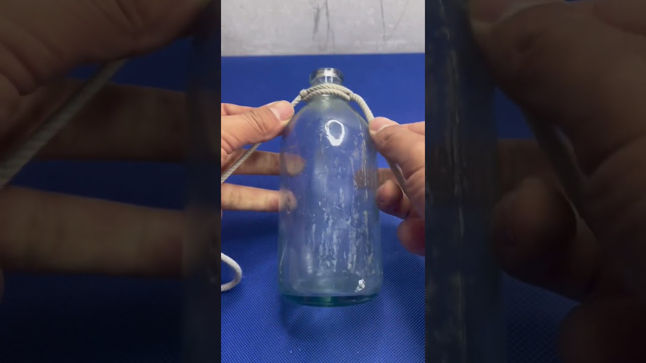 Knot for hanging bottles with the mouth facing down.
