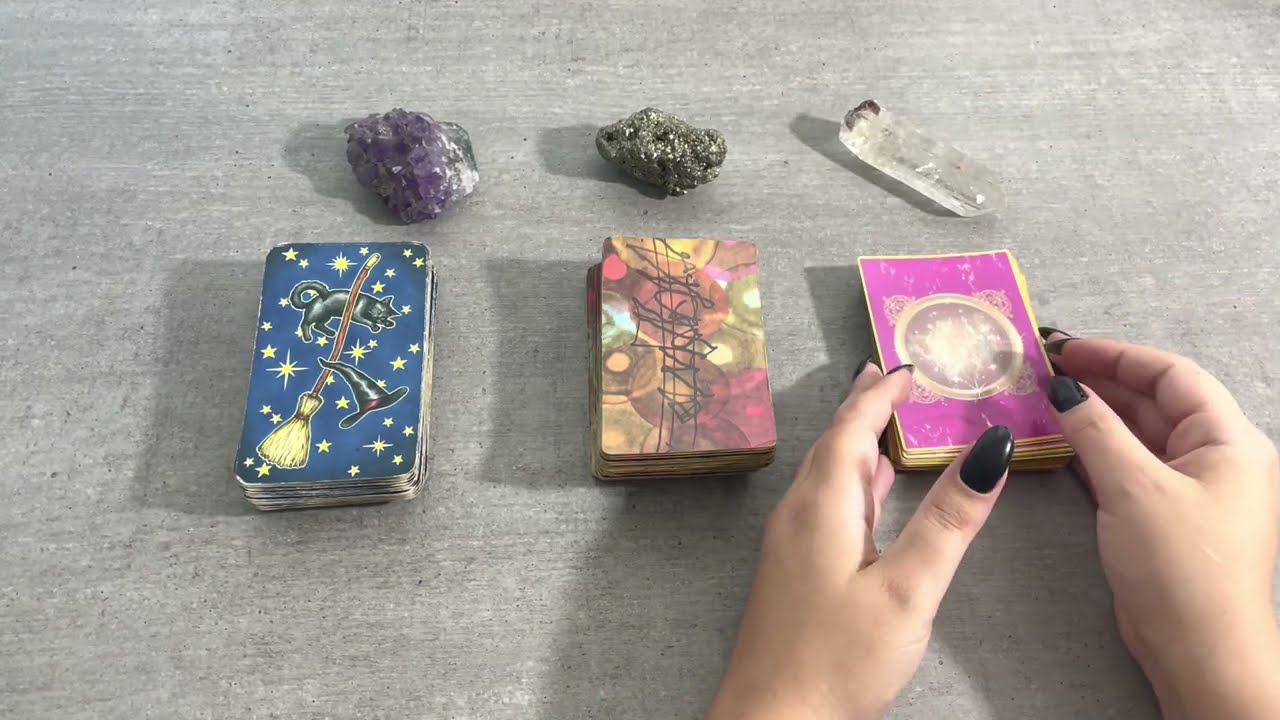 COMO ELE(A) ESTÁ EM RELAÇÃO A MIM HOJE? | Tarot responde!