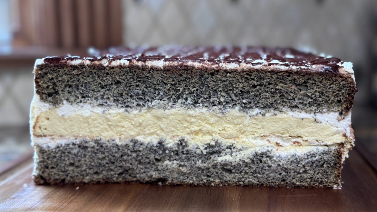 Пляцок  Макова Насолода  (макові коржі та ніжний  сирник)