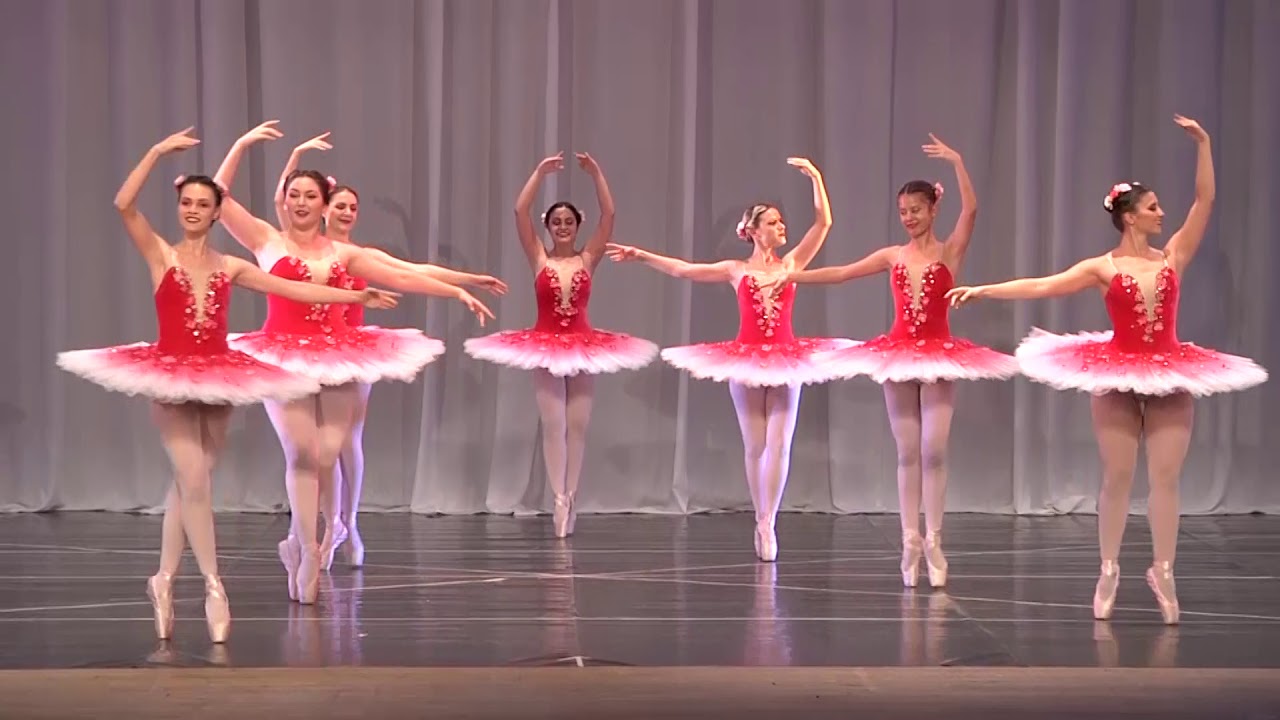 Flores | Espetáculo Leilão de Jardim | Ballet Pedagógico Heloísa Negri