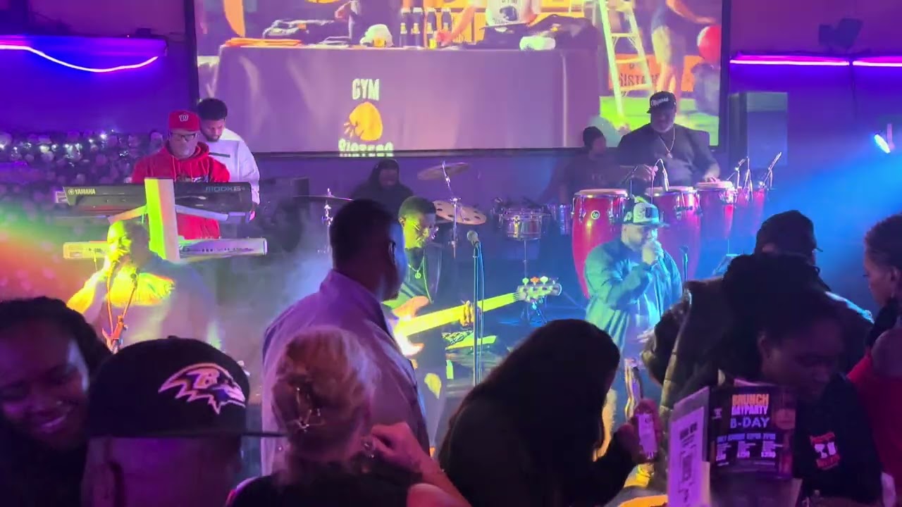 Faycez-U-Know live at Babylon 11-21-25