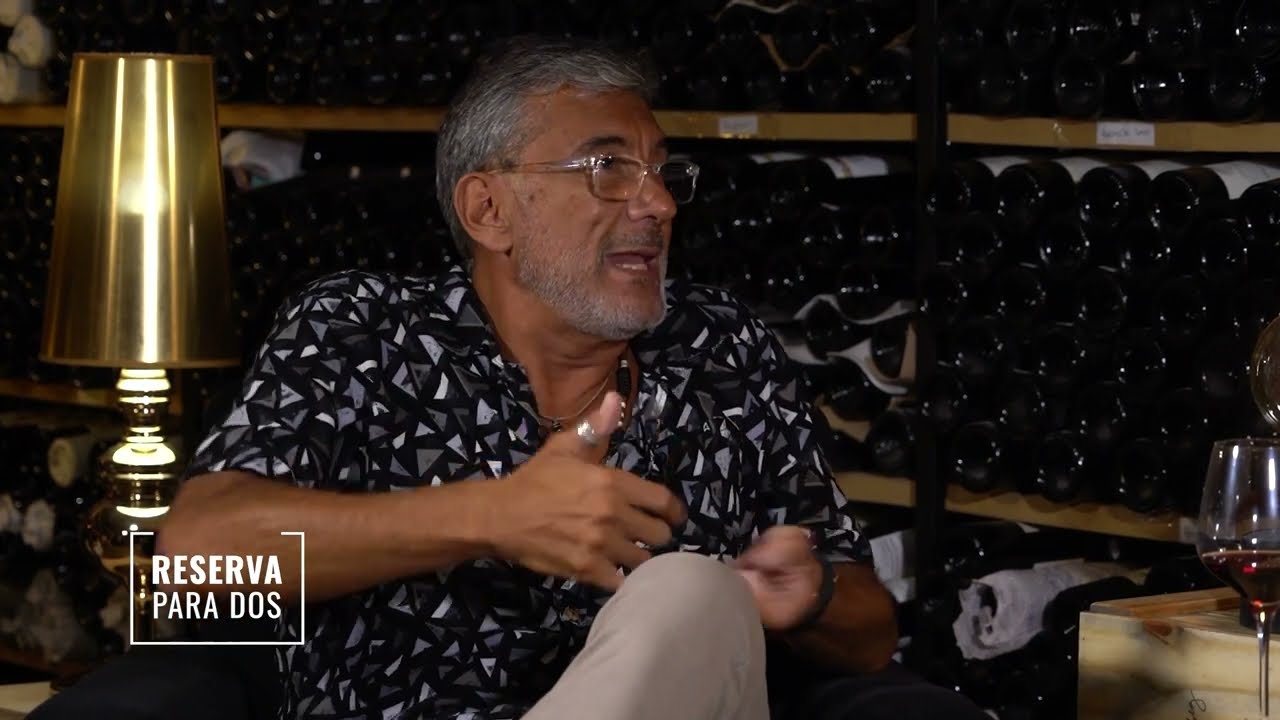 Fabi&aacute;n Gastiarena, reportero gr&aacute;fico, con Germ&aacute;n Lagrasta.Es de la vieja escuela del fotoperiodismo.