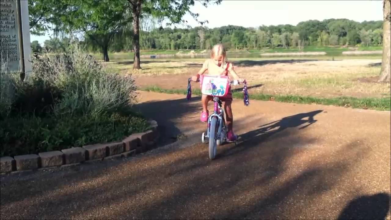 Chloe's first ride on her new Barbie Bling Bike