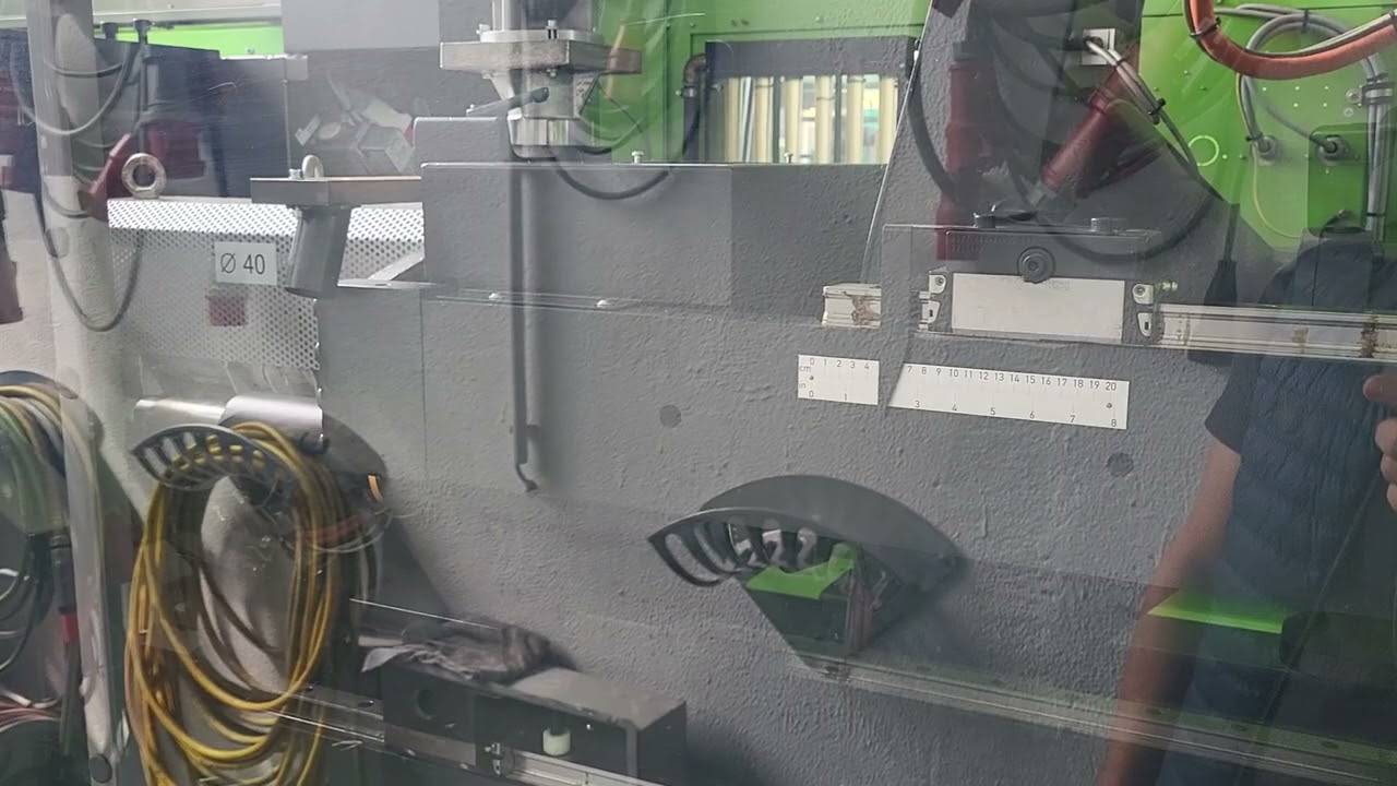 Engel e-motion 440-100 Injection moulding machine