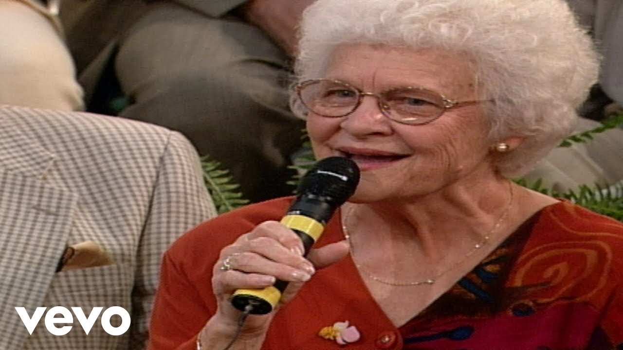 Bill & Gloria Gaither - My Savior First of All [Live] ft. Gloria Gaither, Mary Tom Speer Reid