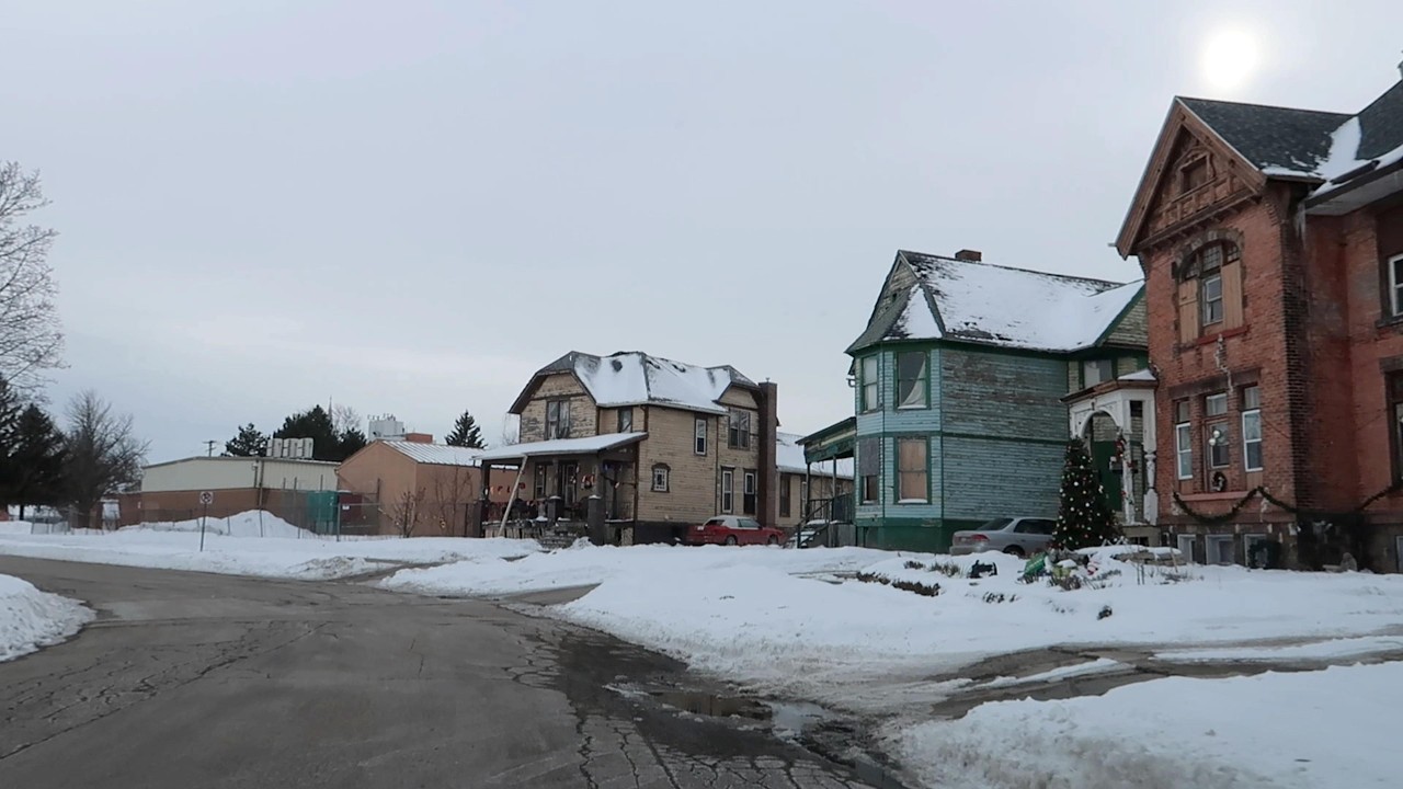SAGINAW MICHIGAN HOODS AND BACKSTREETS