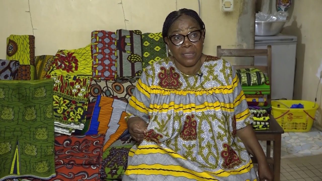 Le pagne à nom, un héritage culturel qui traverse les générations en Côte d’Ivoire