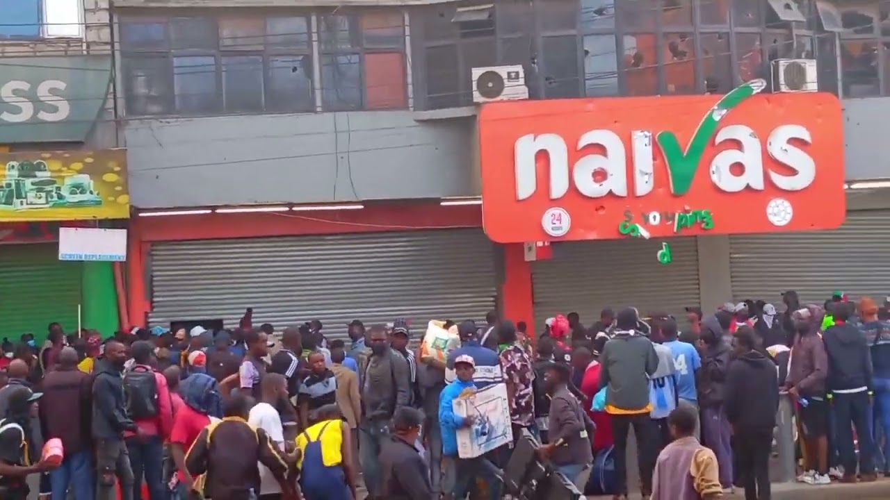 HOW ANGRY PROTESTORS INVADED NAIVAS SUPERMARKET BUILDING IN NAIROBI CBD