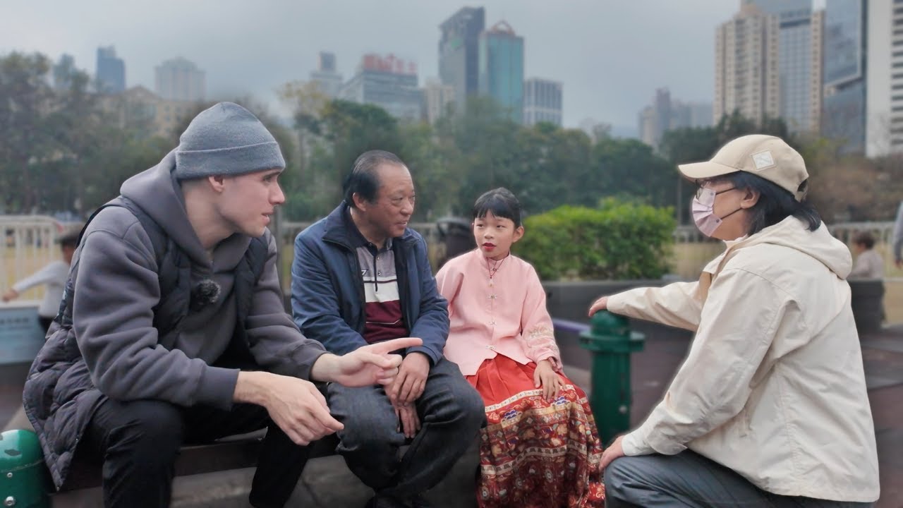 Shanghai v. Hong Kong Park Culture (Victoria Park)