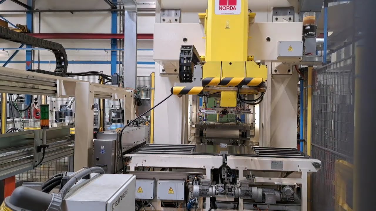 313 - (N) - Destacker + loading feeder + unloading feeder (truck component production)