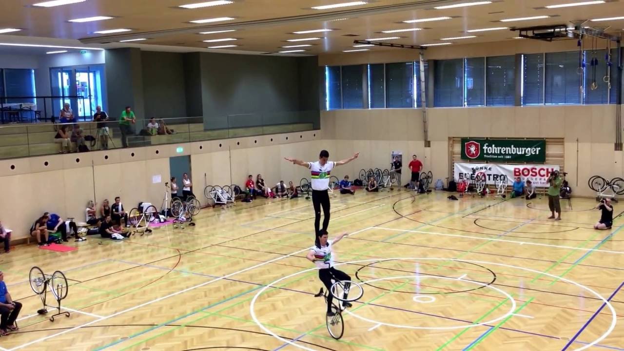 Artistic Cycling - New World Record - André Bugner / Benedikt Bugner