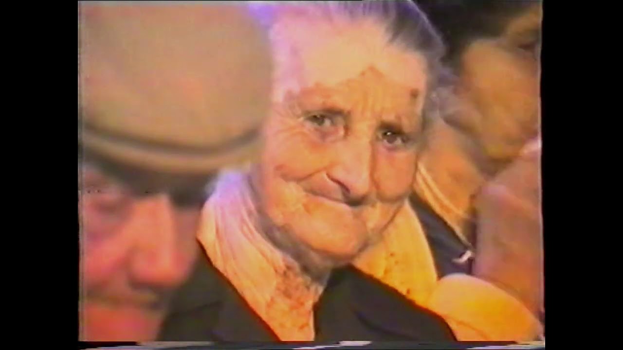 Historia Entrañable de Los Barrios - Capítulo 6 - Almuerzo para la 3ª edad - 1984