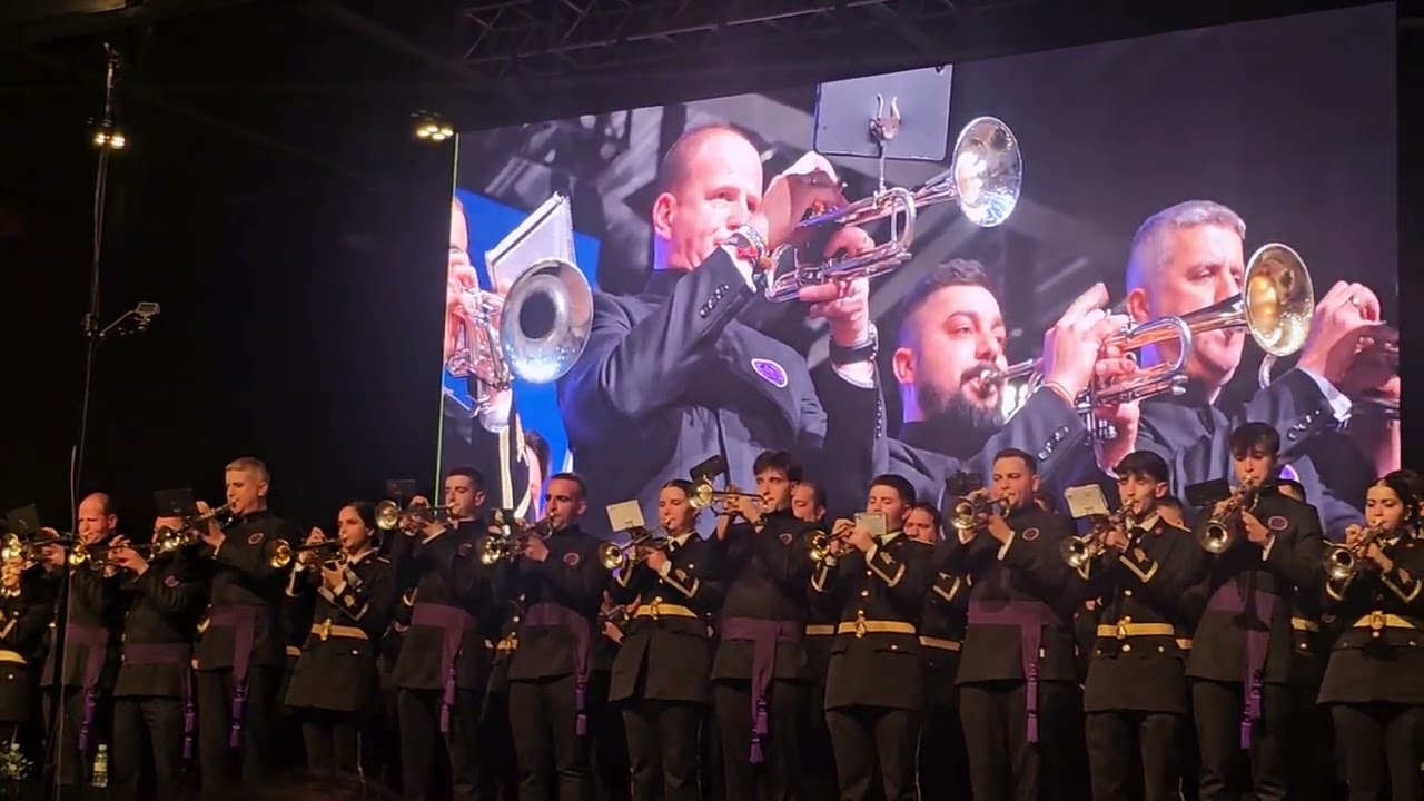 AM JHS de León y AM Virgen de los Reyes de Sevilla..Caridad del Guadalquivir