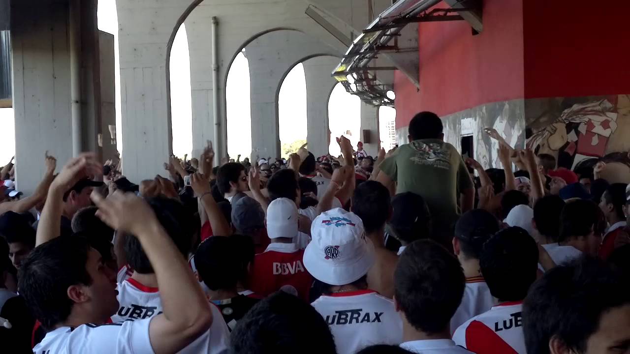 River a todas partes yo voy contigo + yo no soy como esos
