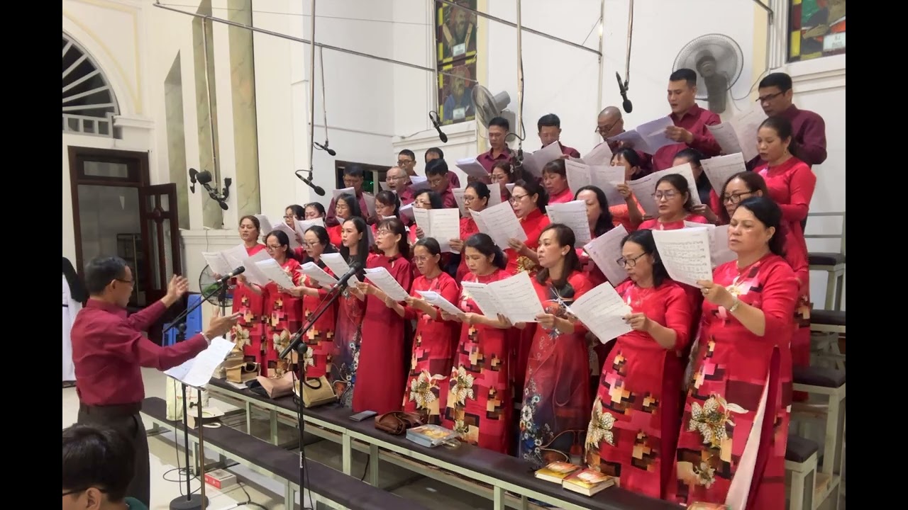NGUỒN HỒNG ÂN - Ca Hiệp Lễ - Thánh Lễ Giao Thừa - Sáng tác: Lm. Nguyễn Phúc Hạnh