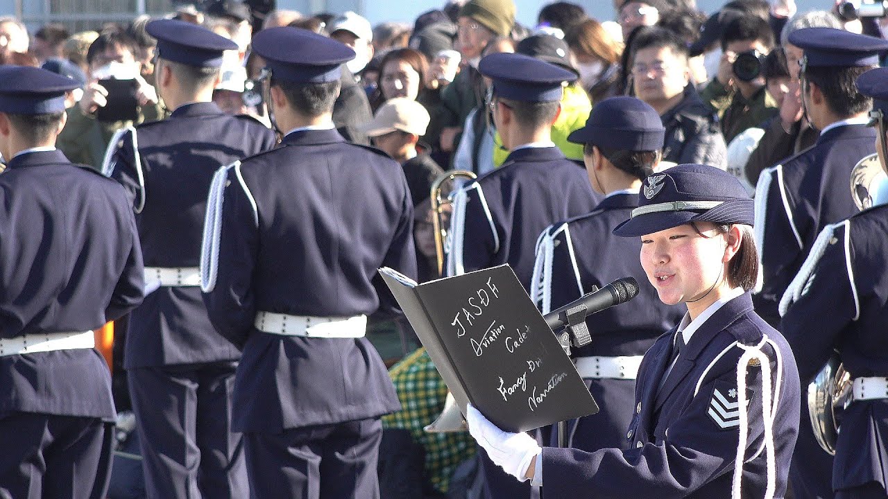 可愛い女性自衛官❤️が戦闘機パイロットを目指す‼ 驚きの展開?????? 築城基地航空祭2025「ファンシードリル展示」
