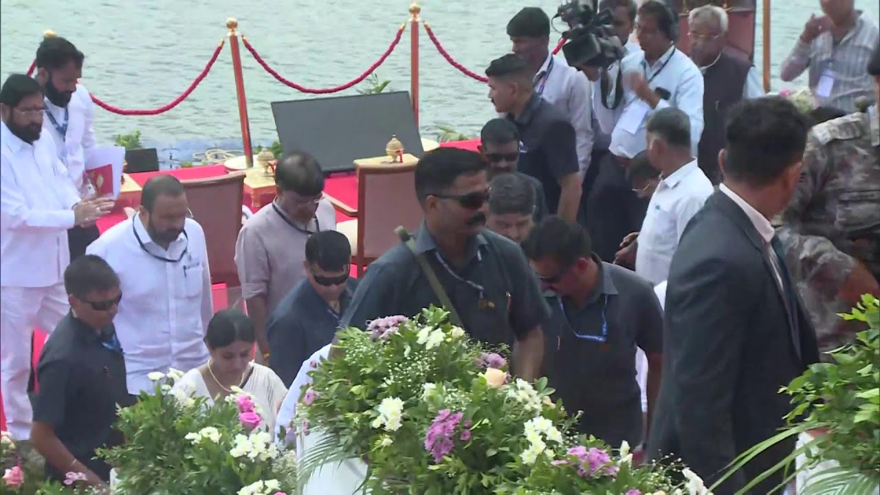 LIVE | UHM Shri Amit Shah flags off Seva Yatra from Hatkeshwar Temple, Vadnagar to Varanasi.