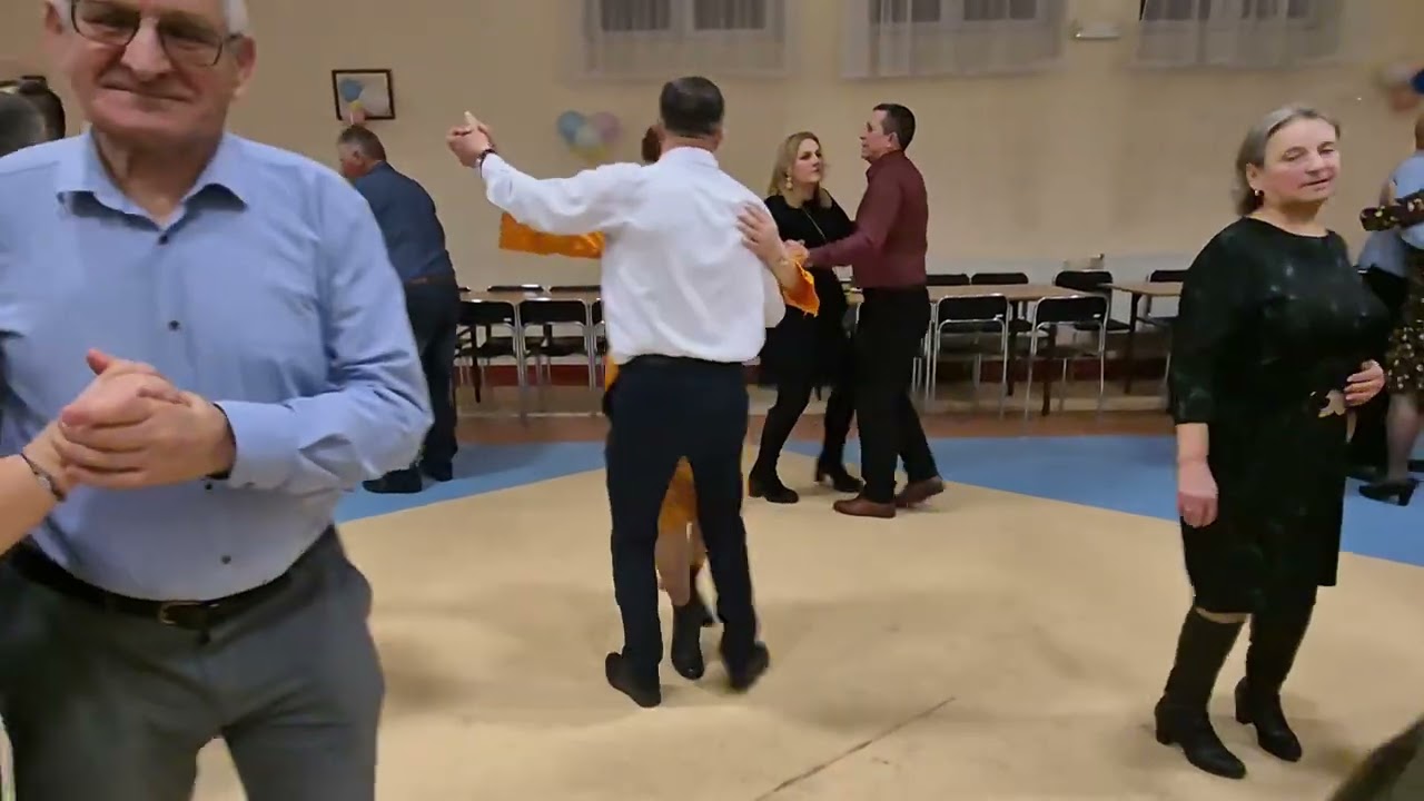 Potańcówka w Pawłowie 31 02 26.Kapela Henryka Gwiazdy.