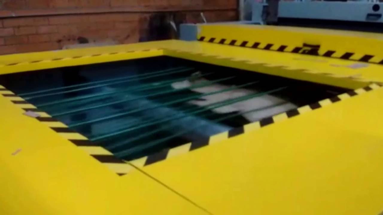 15 - Máquina para Cartonagem: Impressora Flexográfica (Corte & Vinco Rotativa) 2200x1150 3 Cores