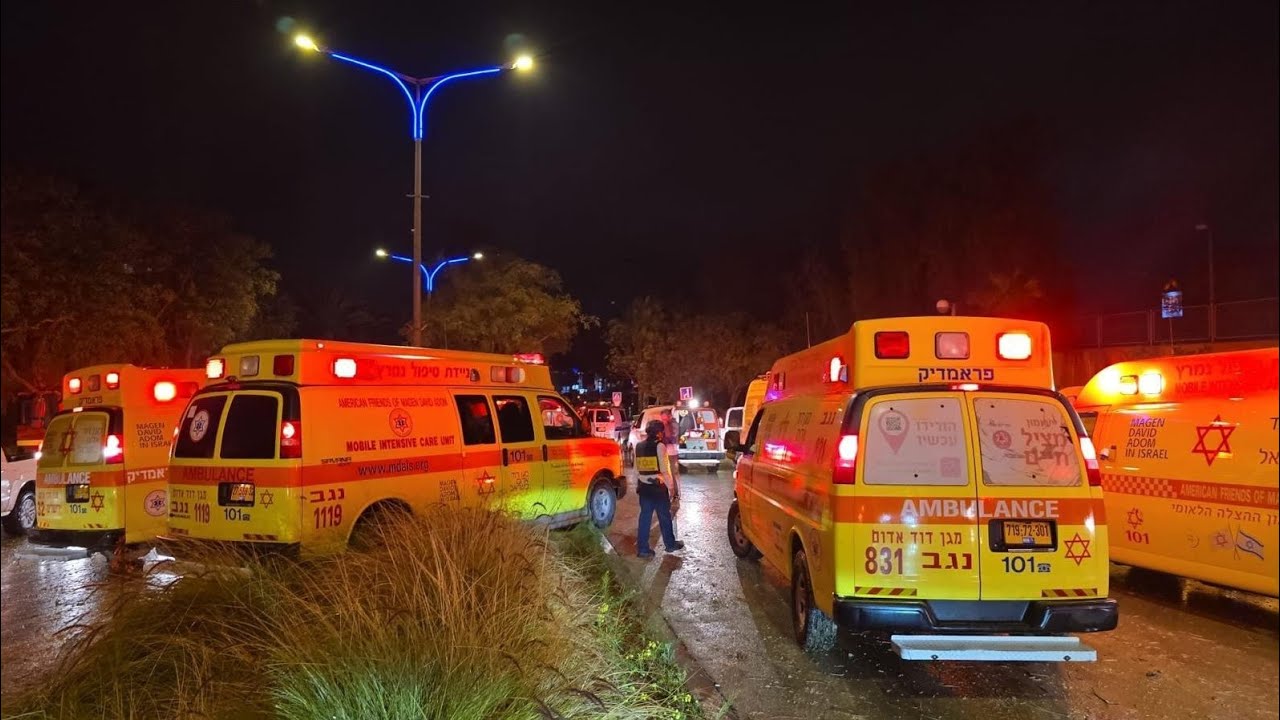 M&iacute;sseis do Ir&atilde; rompem defesa a&eacute;rea de Israel e deixam mais de 200 pessoas feridas em Arad e Dimona