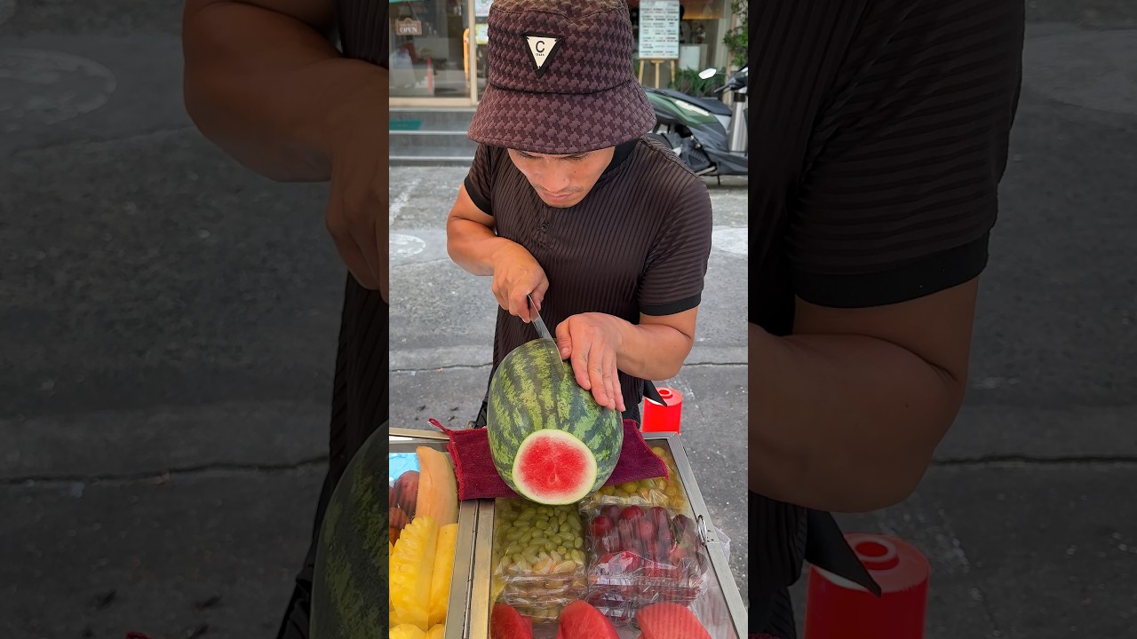 Only $0.75 Fruits - Street Fruit Carts in Thailand - Fruit Cutting Skills