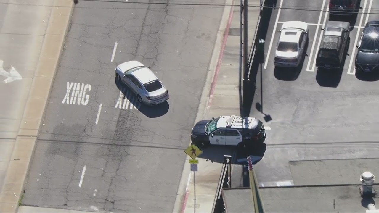 Police chase: Authorities chasing alleged shooting suspect