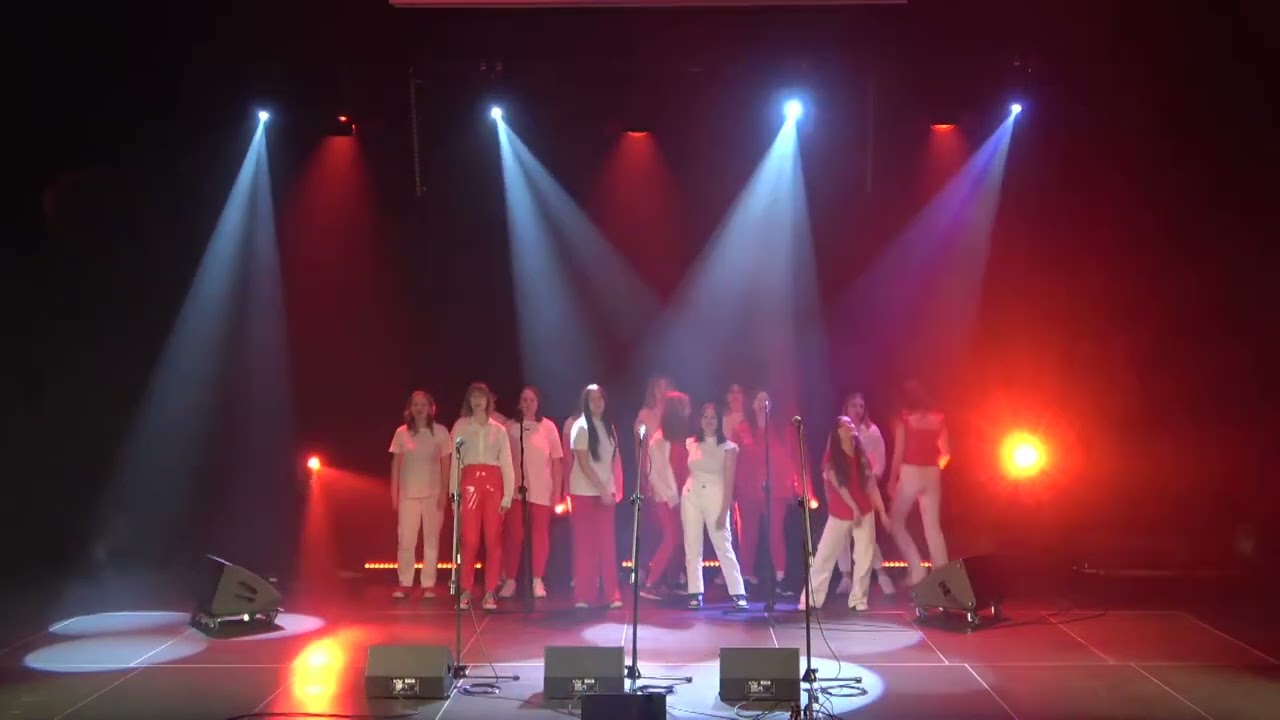 Teatr N.O.R.A. - A MURY RUNĄ - koncert niepodległościowy (CPK 10.11.2022)