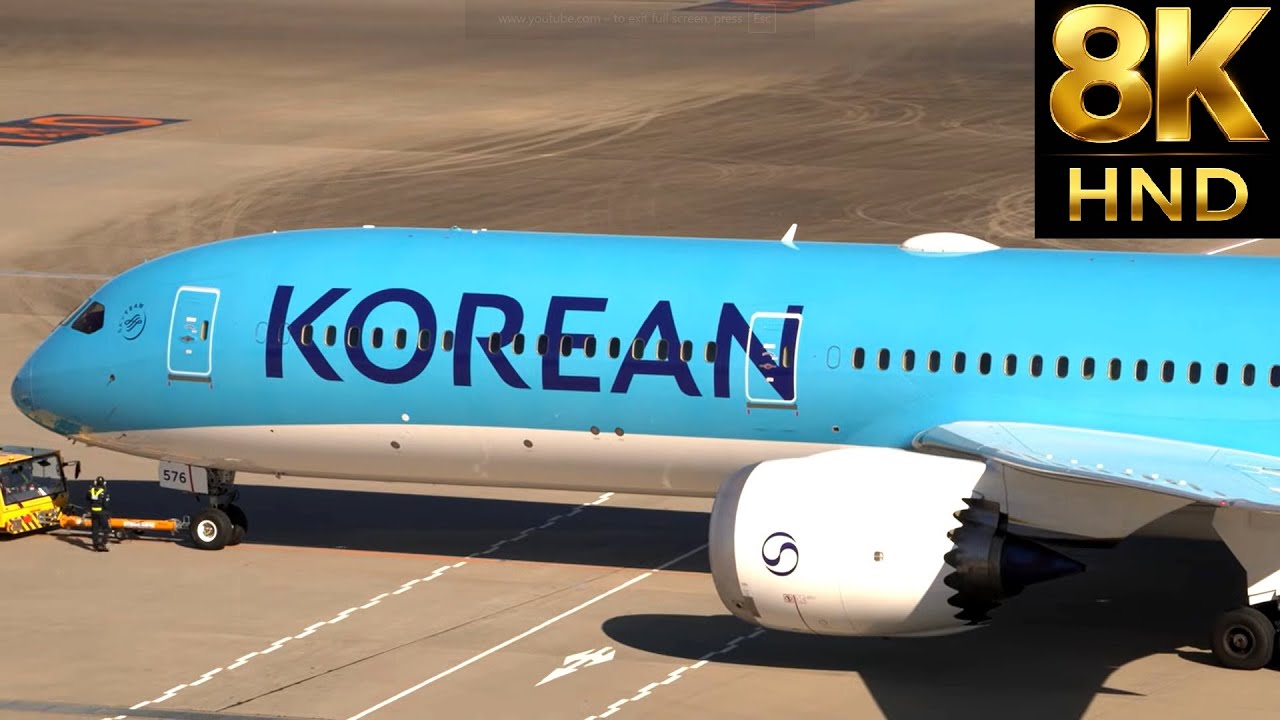 10 Minutes of Tokyo Haneda in 8K