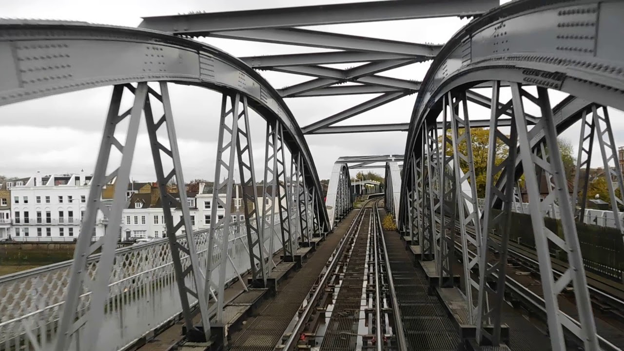( Cab Ride 18 ) UK Diesel Freight Train Cab Ride, Feltham Junction to Clapham Junction.