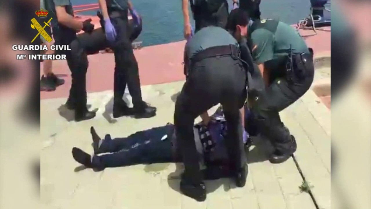 Rescatados 24 inmigrantes a una milla marina de Melilla