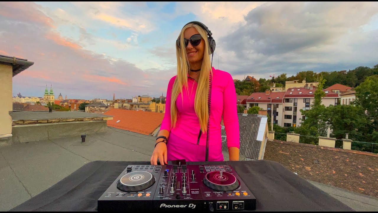 Budapest Roof Session - Melodic House & Techno Mix 007