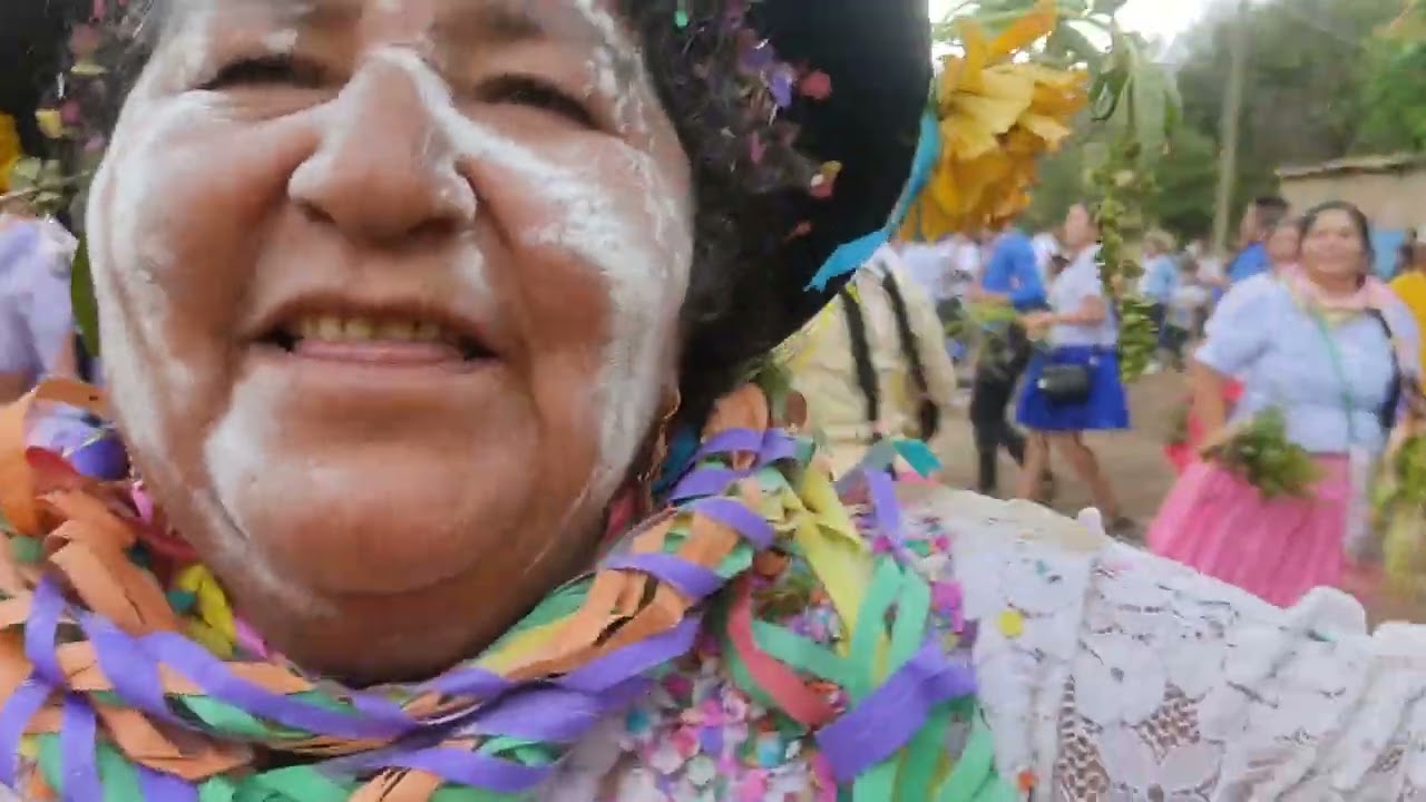 martes de carnaval en vichacla. potosi bolivia. full