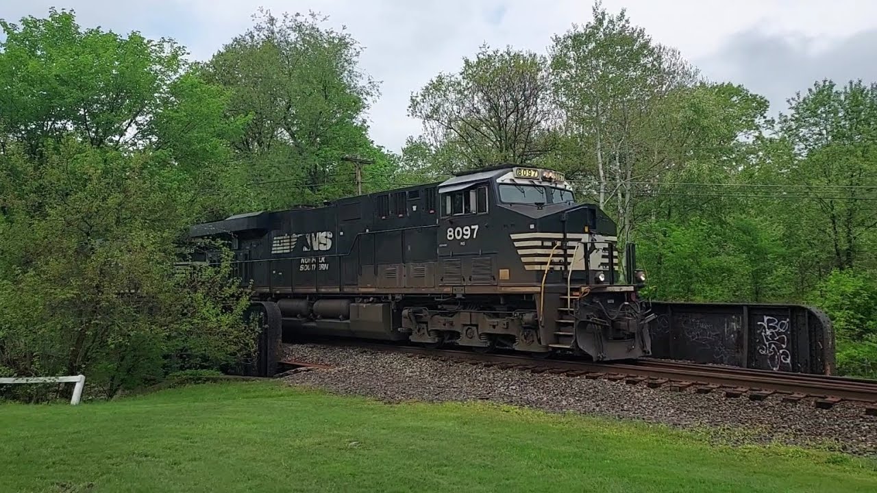 Coal is Still King on the Norfolk Southern Mon Line