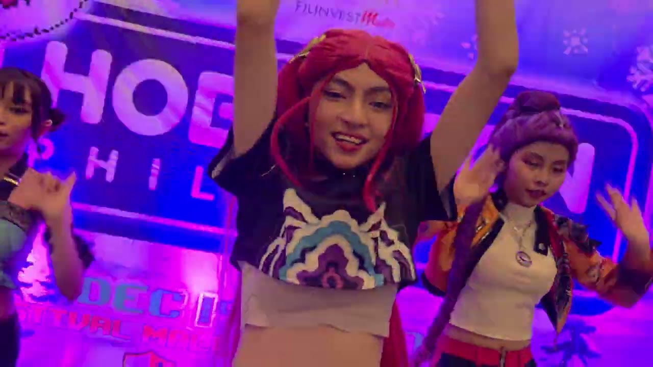 KPOP DEMON HUNTERS HUNTR/X FULL PERFORMANCE AT HOBBY CON #icon #kpopdemonhunters #kpop #huntrix
