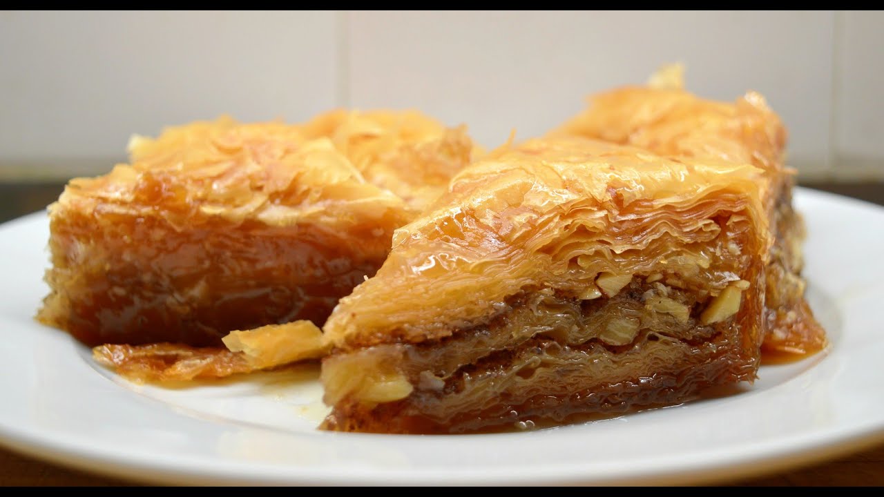 Traditional Turkish Baklava! Bakllava Turke Tradicionale .! &Pi;&alpha;&rho;&alpha;&delta;&omicron;&sigma;&iota;&alpha;&kappa;ό&sigmaf; &tau;&omicron;ύ&rho;&kappa;&iota;&kappa;&omicron;&sigmaf; &mu;&pi;&alpha;&kappa;&lambda;&alpha;&beta;ά&sigmaf;