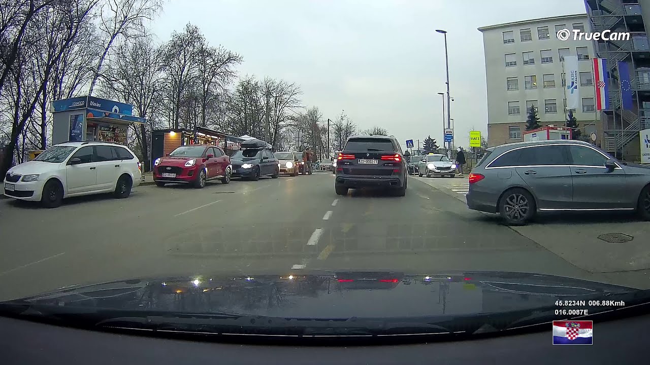 Zagreb : Driving from KBC Rebro Hospital 🏥 to intersection Mašićeva ul & Maksimirska cesta 🚙 Croatia