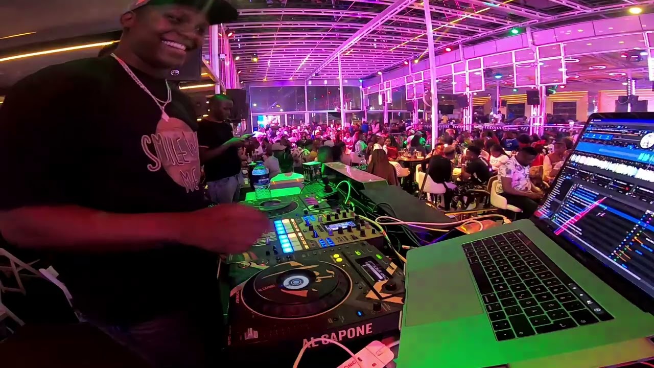 Dj Andie &  Hype Ballo -  CHRISTMAS PARTY at AL CAPONE