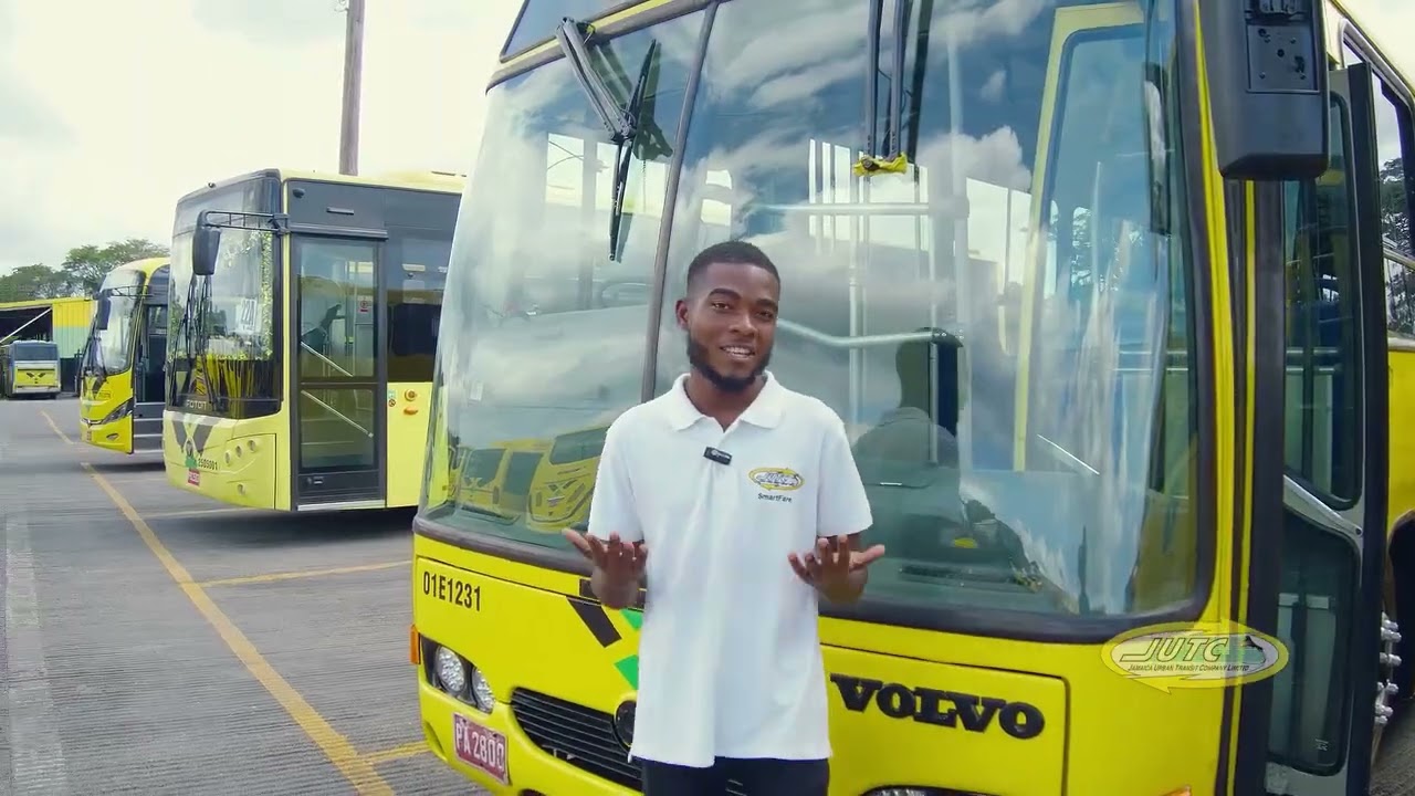 Компания JUTC вдохнула новую жизнь в свой автопарк, восстановив культовые автобусы.