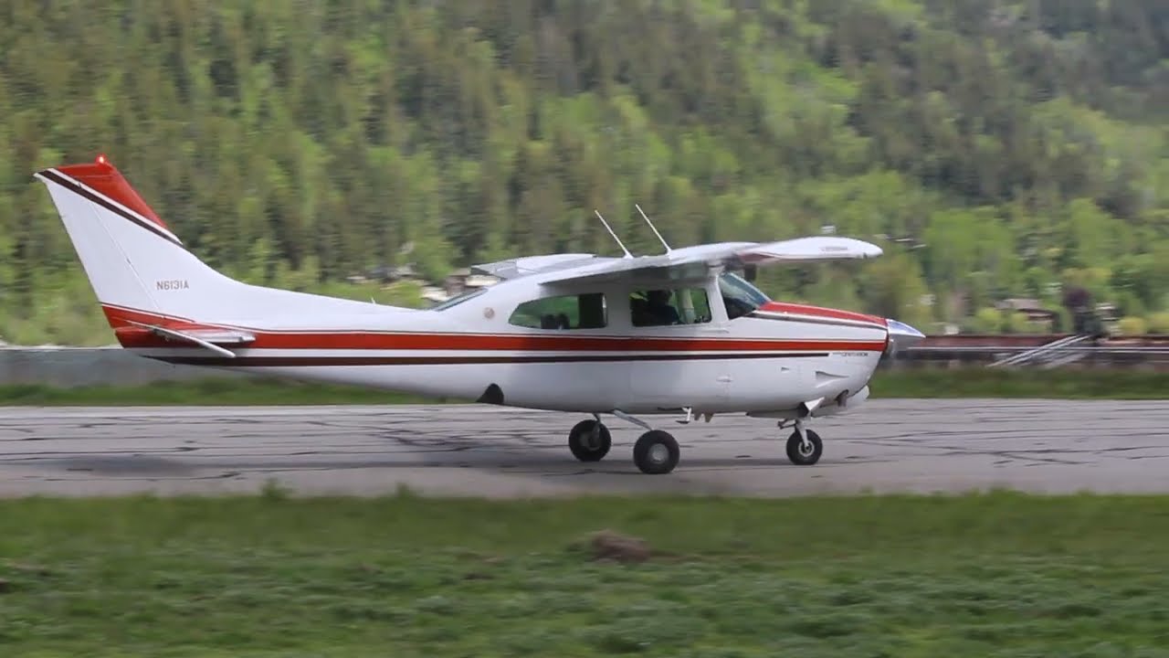 Turbo Centurion take off out of CZNL