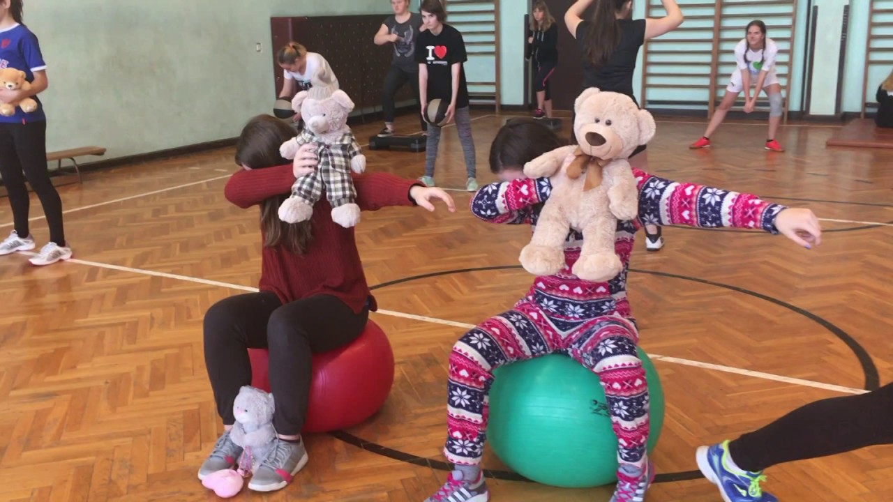 Manekin Challenge w Gimnazjum nr 3 im.Zjednoczonej Europy w Kołobrzegu.
