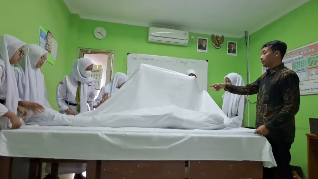 PRAKTIK JENAZAH PART 3 || SMK MEILIA MEDIKA