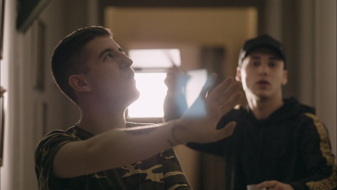 Miranda y Swit EME - CAMBIOS (Videoclip Oficial)